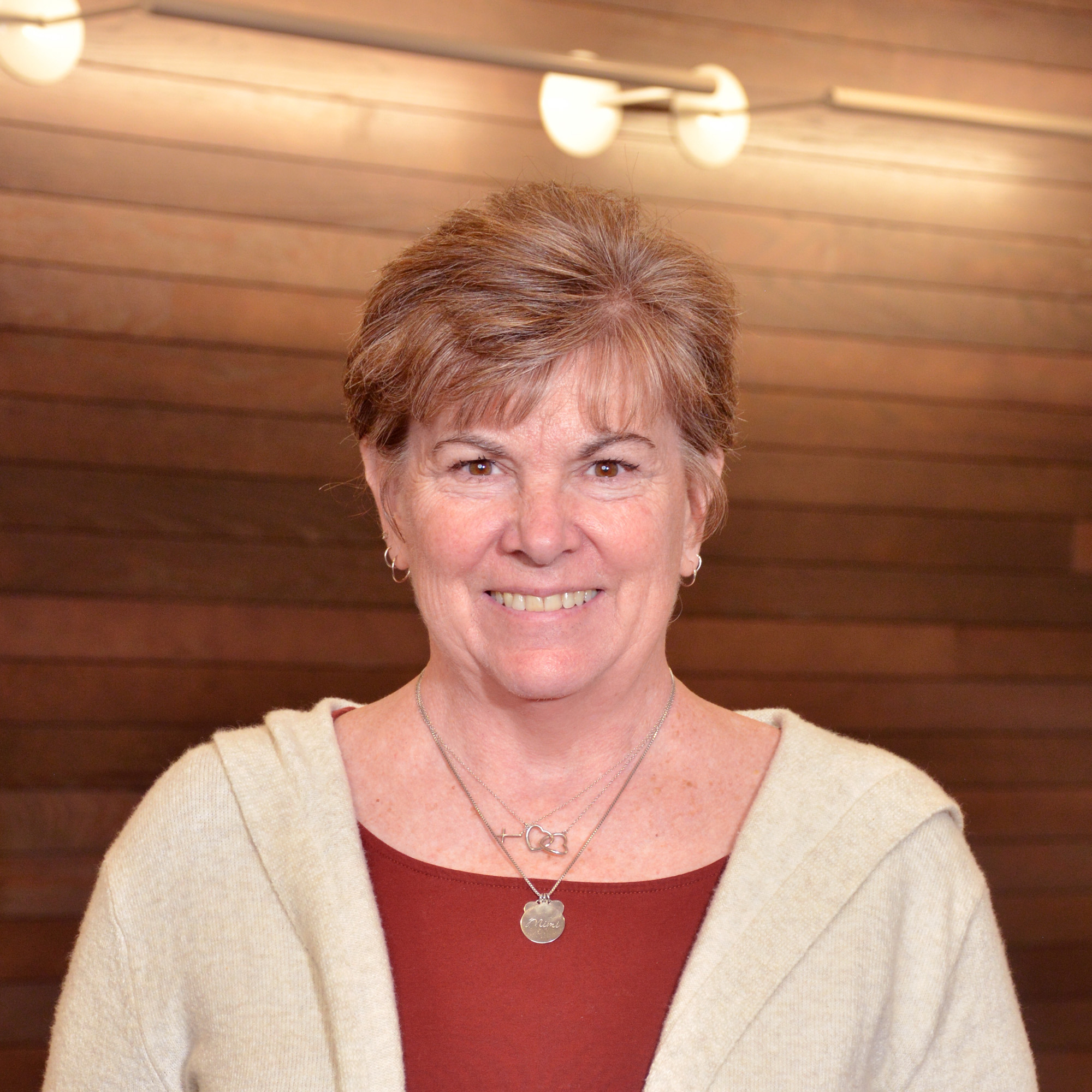 Karen Estabrook<br />

