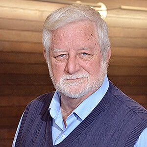 Staff-Photo-Dan-Hammers-2022 Dan Hammers<br />
Care Pastor